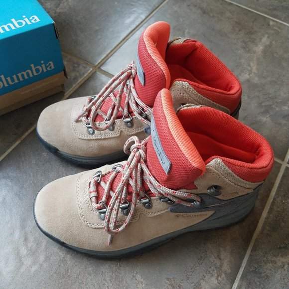 Columbia Shoes - Columbia Women Newton Ridge Plus Hiking Shoes 7.5